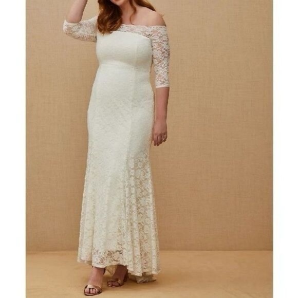NWT TORRID Ivory Lace Off Shoulder Fit & Flare Wedding Dress Size 18 - Picture 1 of 7